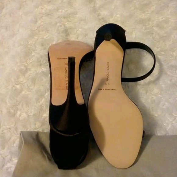 Manolo Blahnik Strappy Sandals - Picture 2 of 7